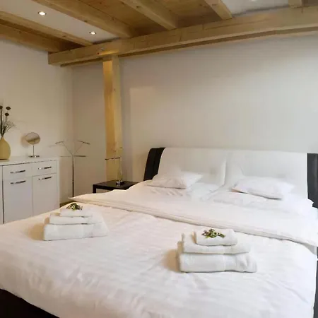 Light And Spacious Holiday Lejlighed
