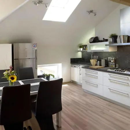 Light And Spacious Holiday Apartment