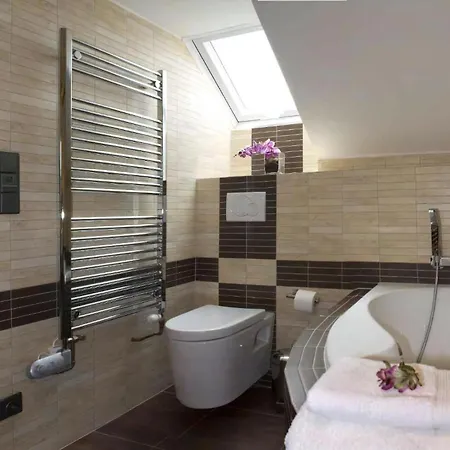 Apartment Light And Spacious Holiday Prague