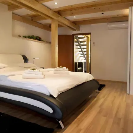 Light And Spacious Holiday Apartment *